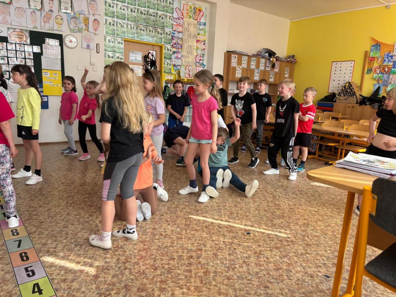 Projektový den v 1. B – Čarodějnice