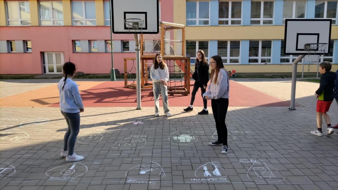 Unit 5 Project - Get out fun   6. ročník