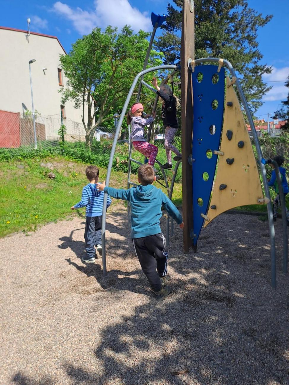 Jarní turistický den 1.C