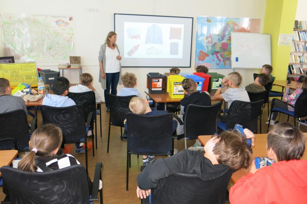 Tonda Obal na cestách – vzdělávací program o třídění odpadu