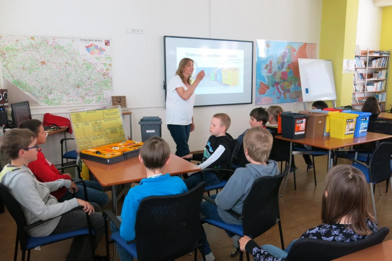 Tonda Obal na cestách – vzdělávací program o třídění odpadu