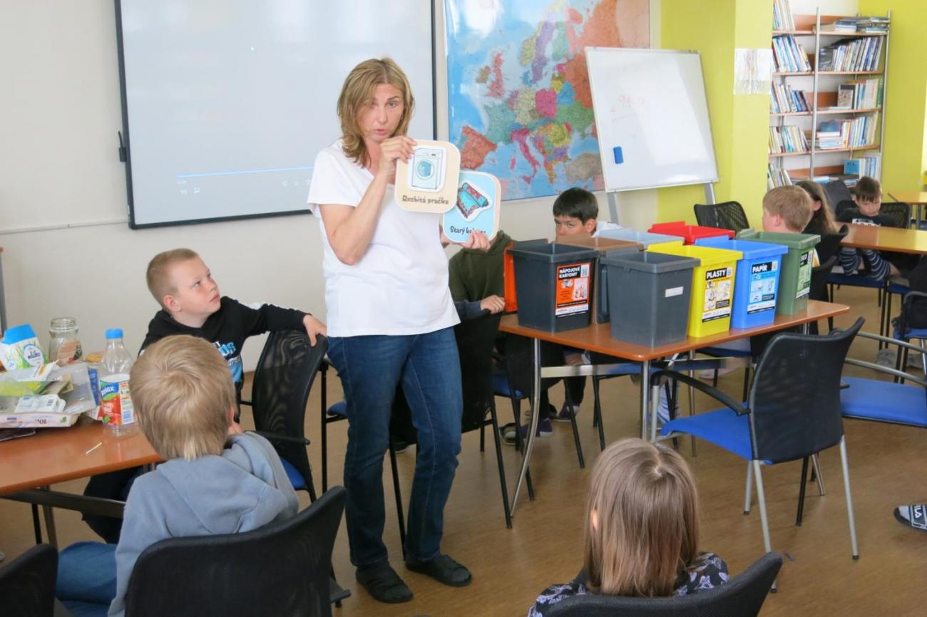 Tonda Obal na cestách – vzdělávací program o třídění odpadu