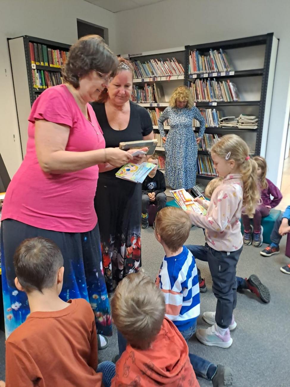 Prvňáčci z 1.C byli slavnostně pasováni na čtenáře