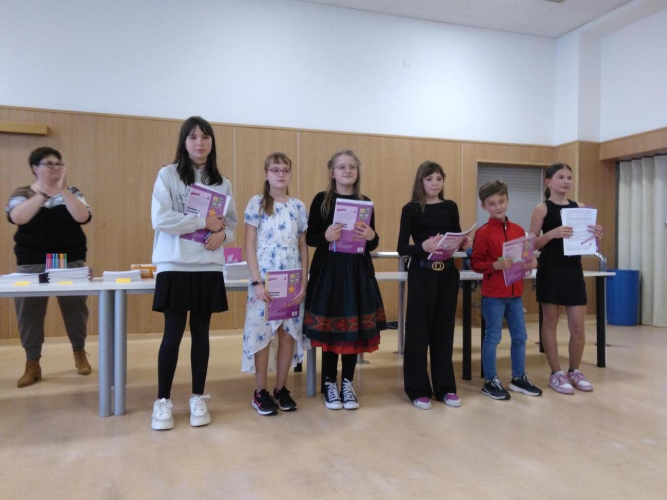 Slavnostní předávání certifikátů po složení jazykových zkoušek A1 Movers