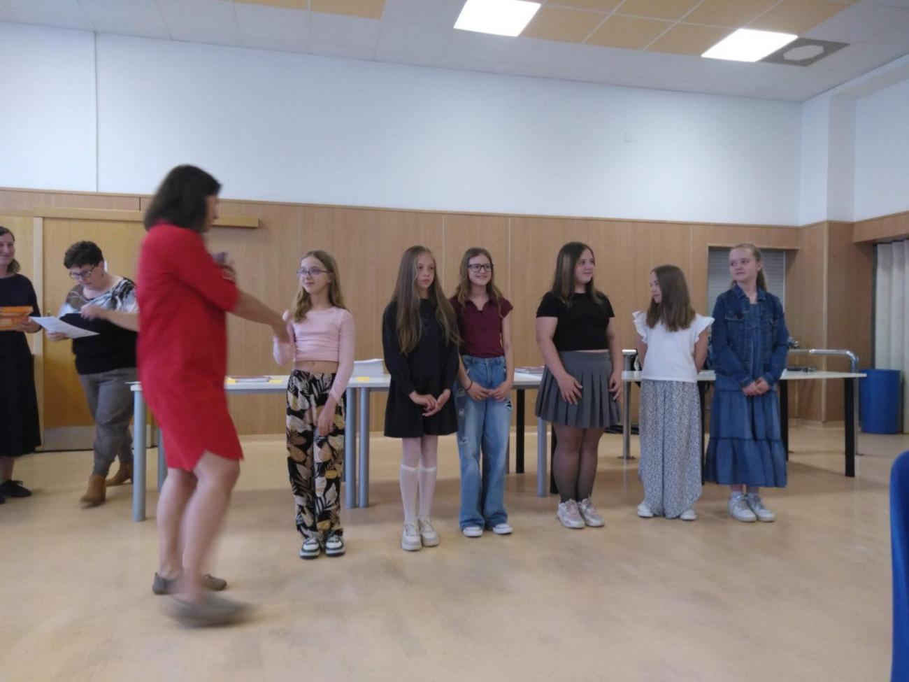 Slavnostní předávání certifikátů po složení jazykových zkoušek A1 Movers