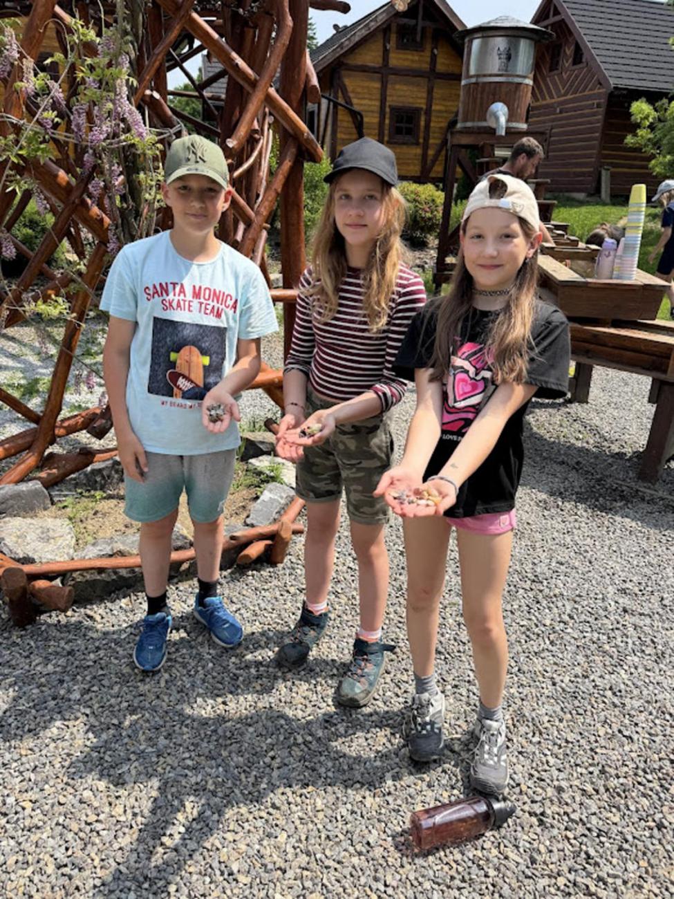 Školní výlet do outdoorového resortu Březová  5.A a 5.B