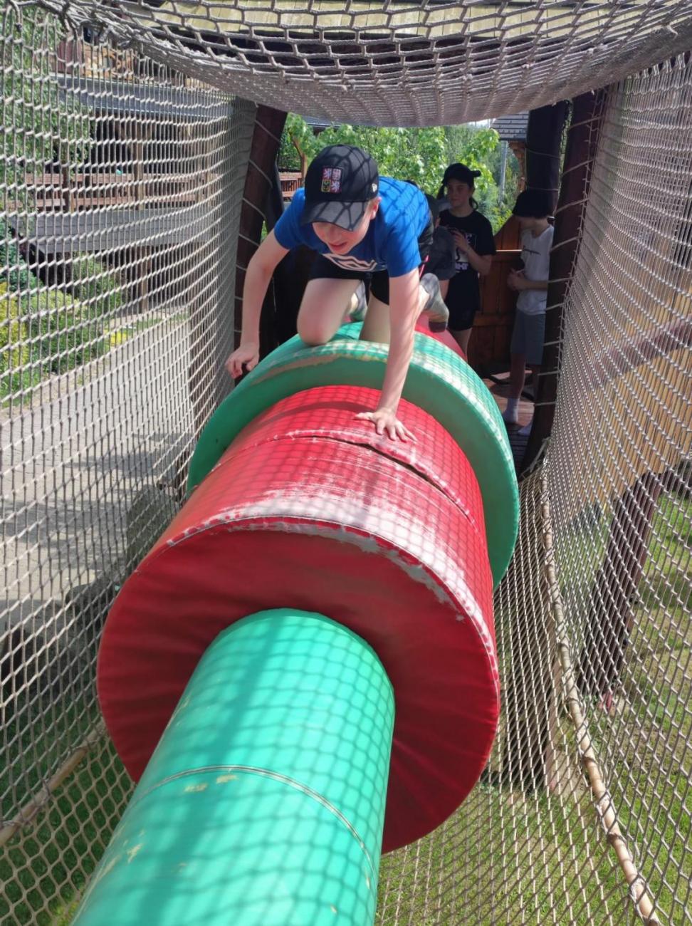 Školní výlet do outdoorového resortu Březová  5.A a 5.B