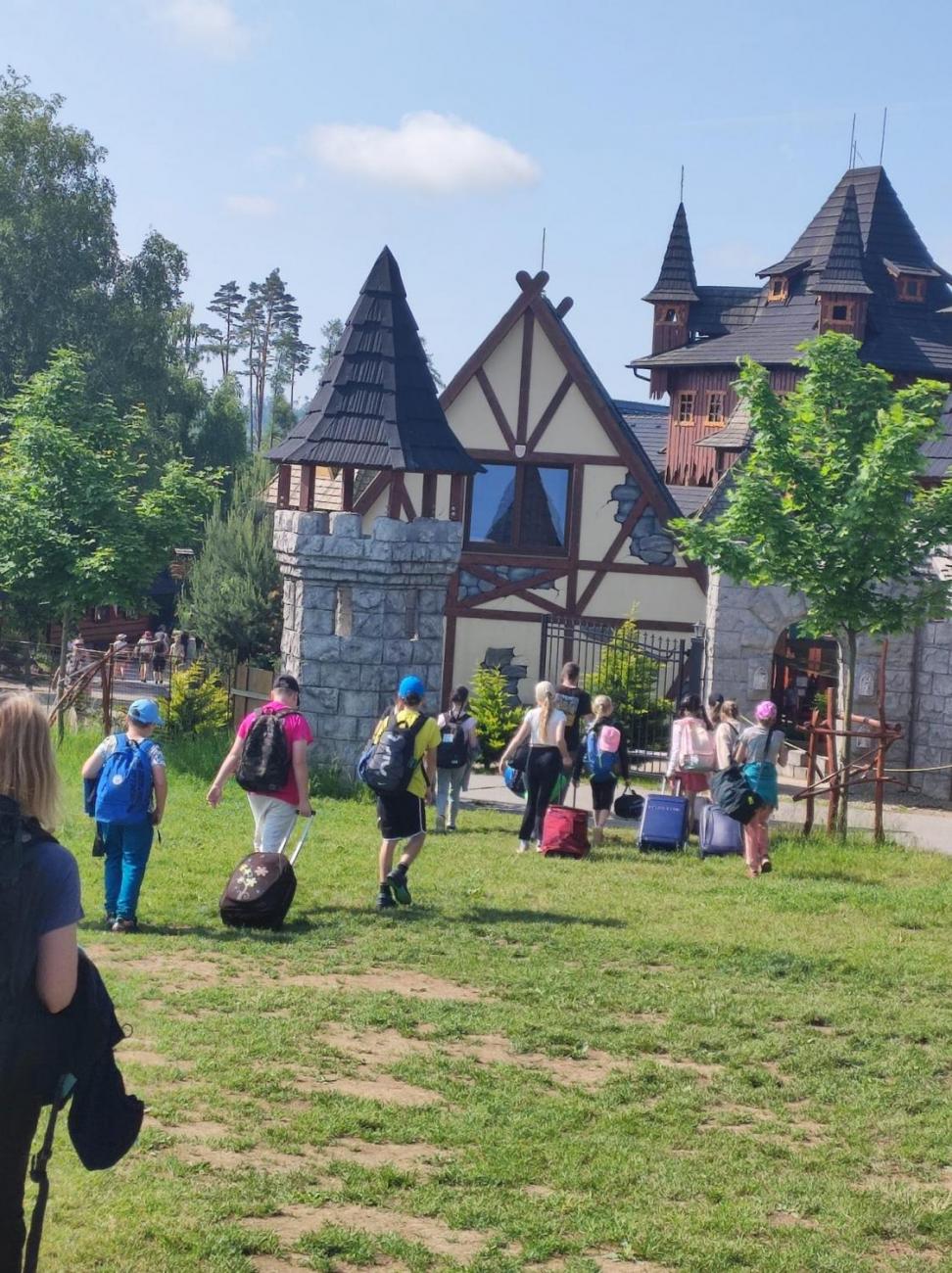 Školní výlet do outdoorového resortu Březová  5.A a 5.B