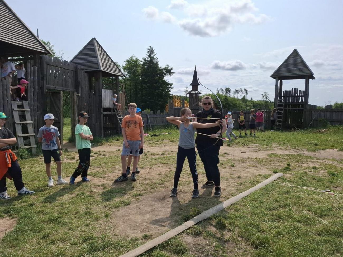 Školní výlet do outdoorového resortu Březová  5.A a 5.B