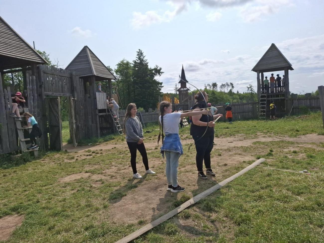 Školní výlet do outdoorového resortu Březová  5.A a 5.B