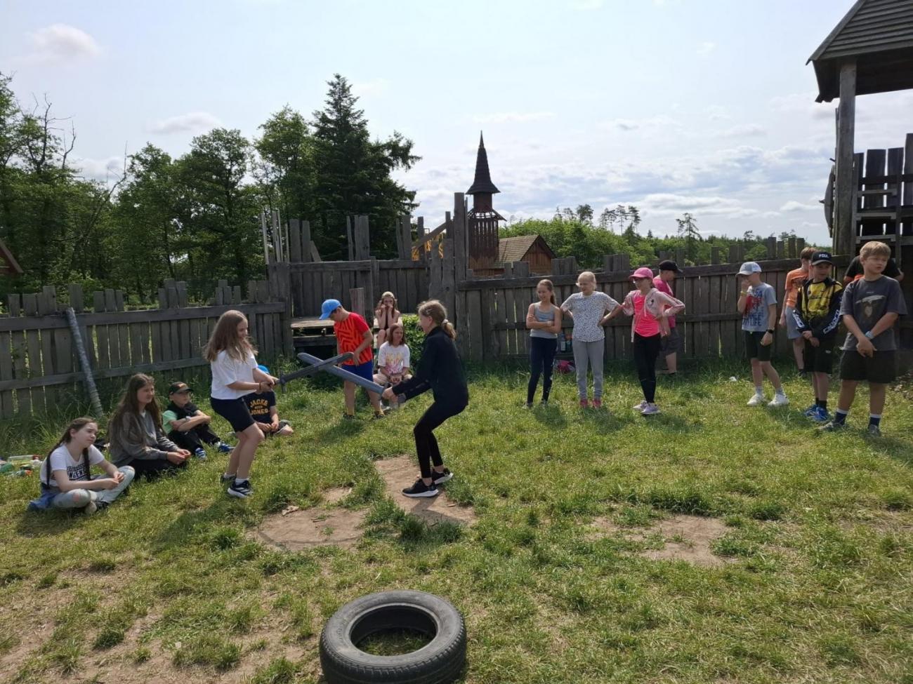 Školní výlet do outdoorového resortu Březová  5.A a 5.B