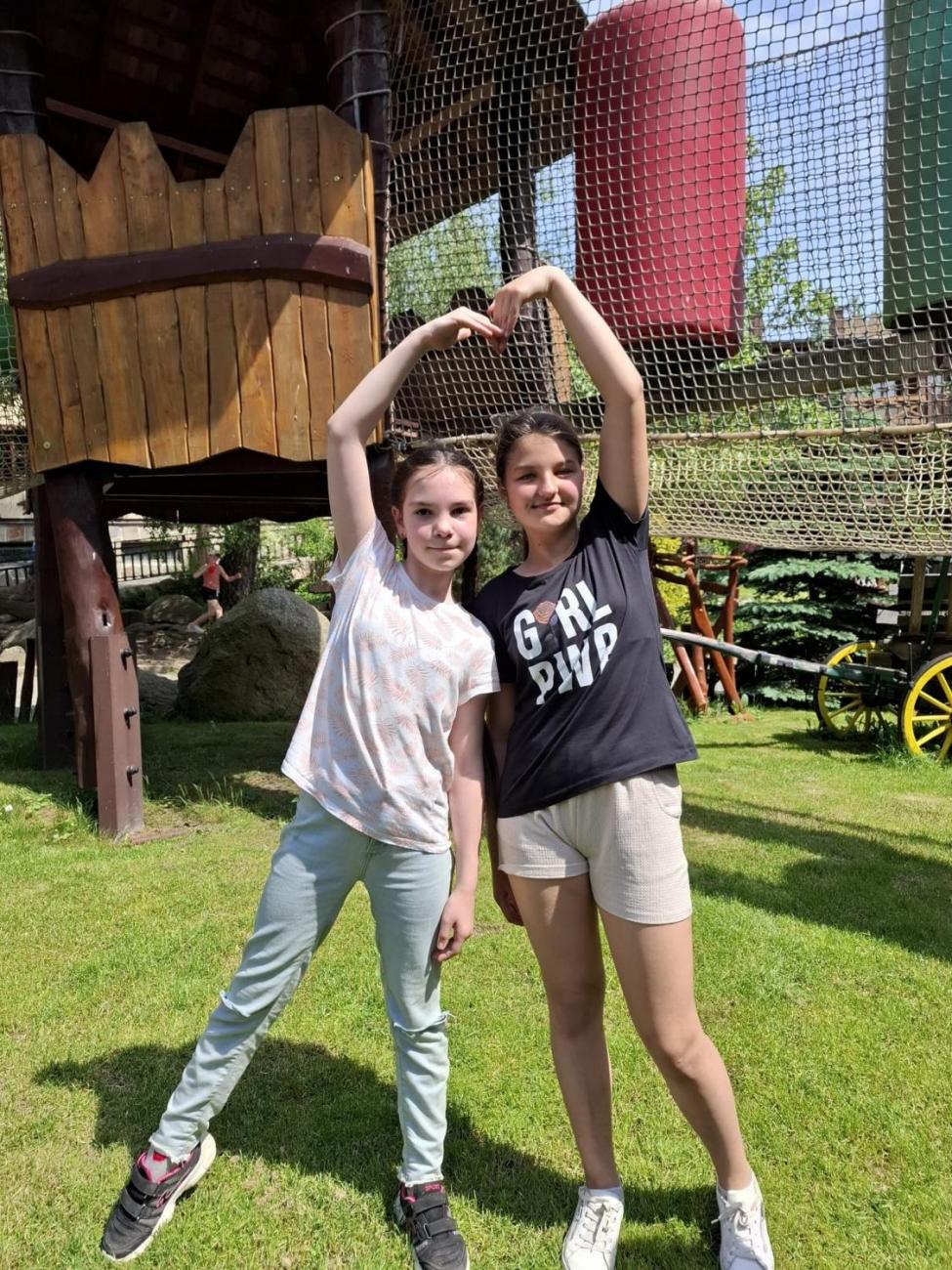 Školní výlet do outdoorového resortu Březová  5.A a 5.B