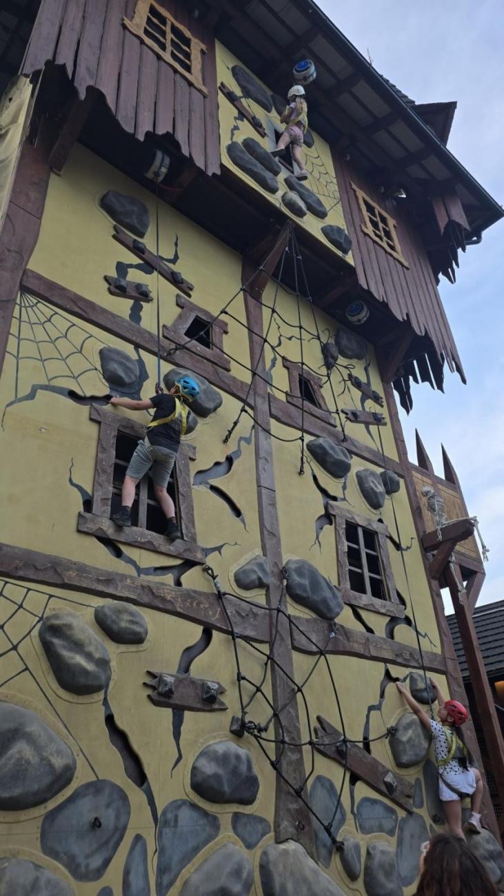 Outdoorové centrum Březová  5.C