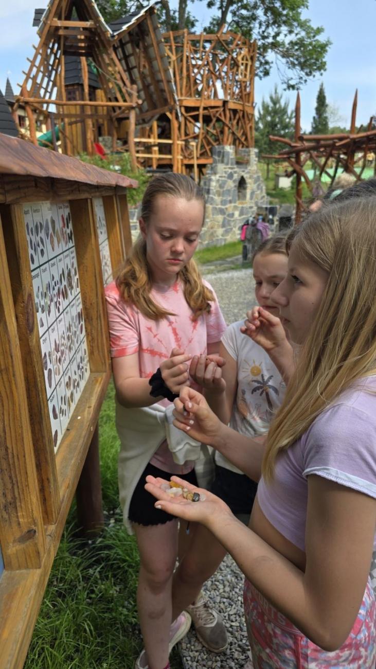 Outdoorové centrum Březová  5.C