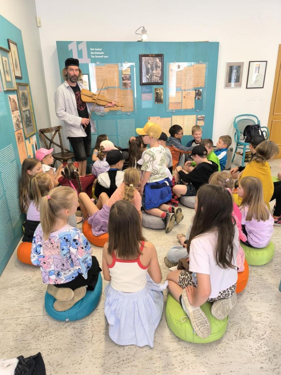 Až za velkou louží  2.A