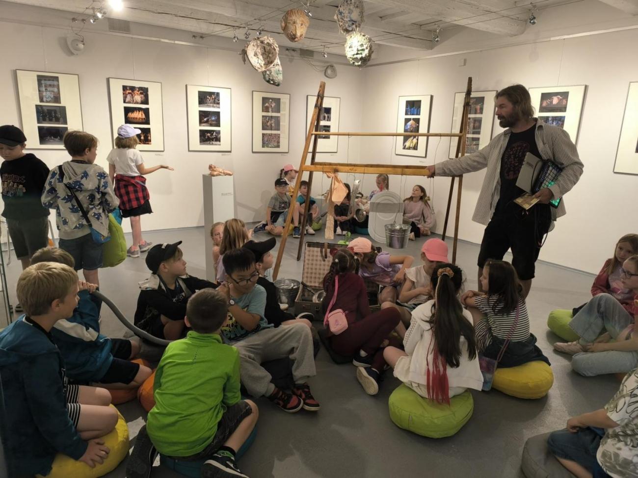 Až za velkou louží  2.A