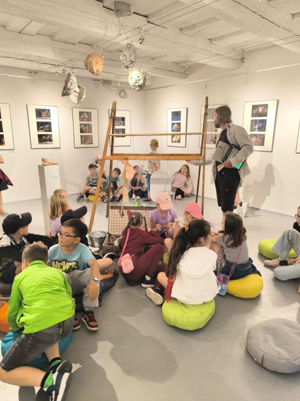 Až za velkou louží  2.A