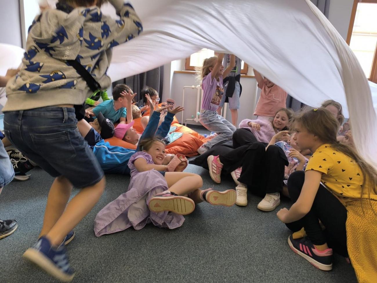 Až za velkou louží  2.A