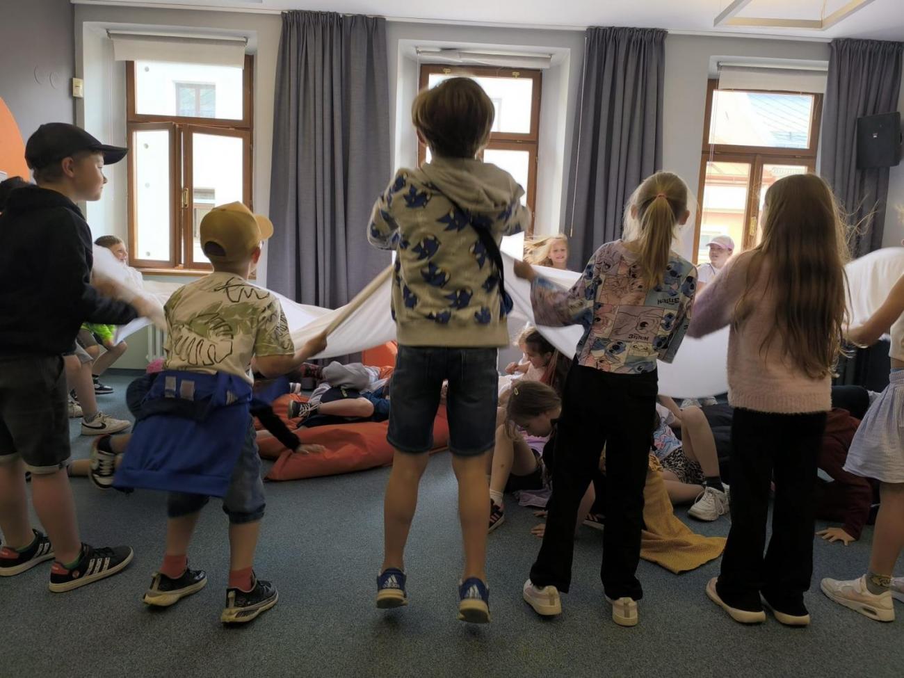 Až za velkou louží  2.A