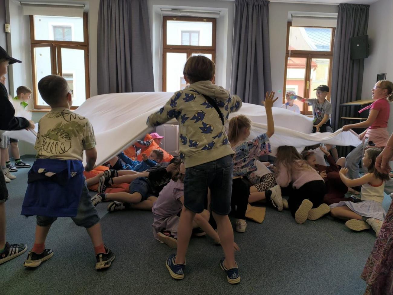 Až za velkou louží  2.A