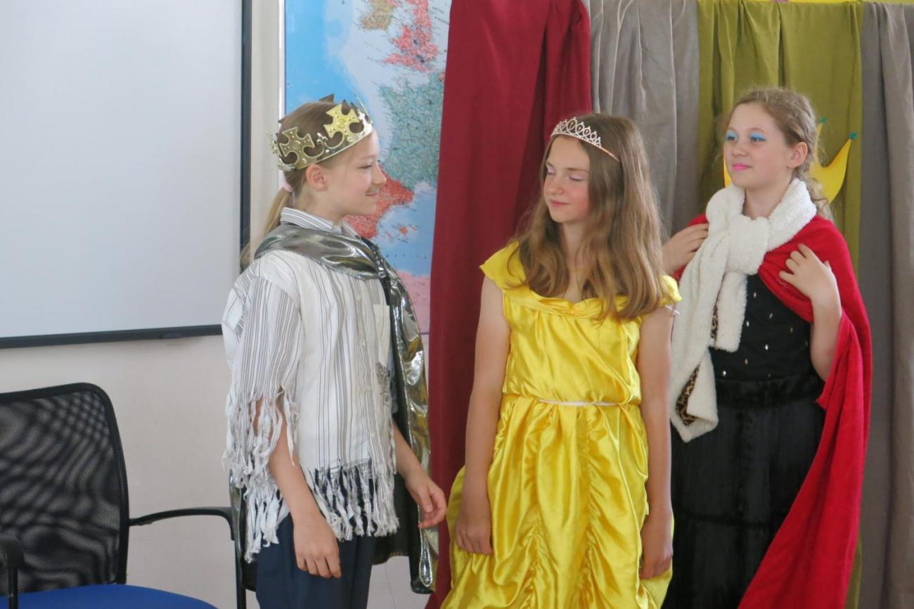 Divadelní představení "Dva tovaryši"