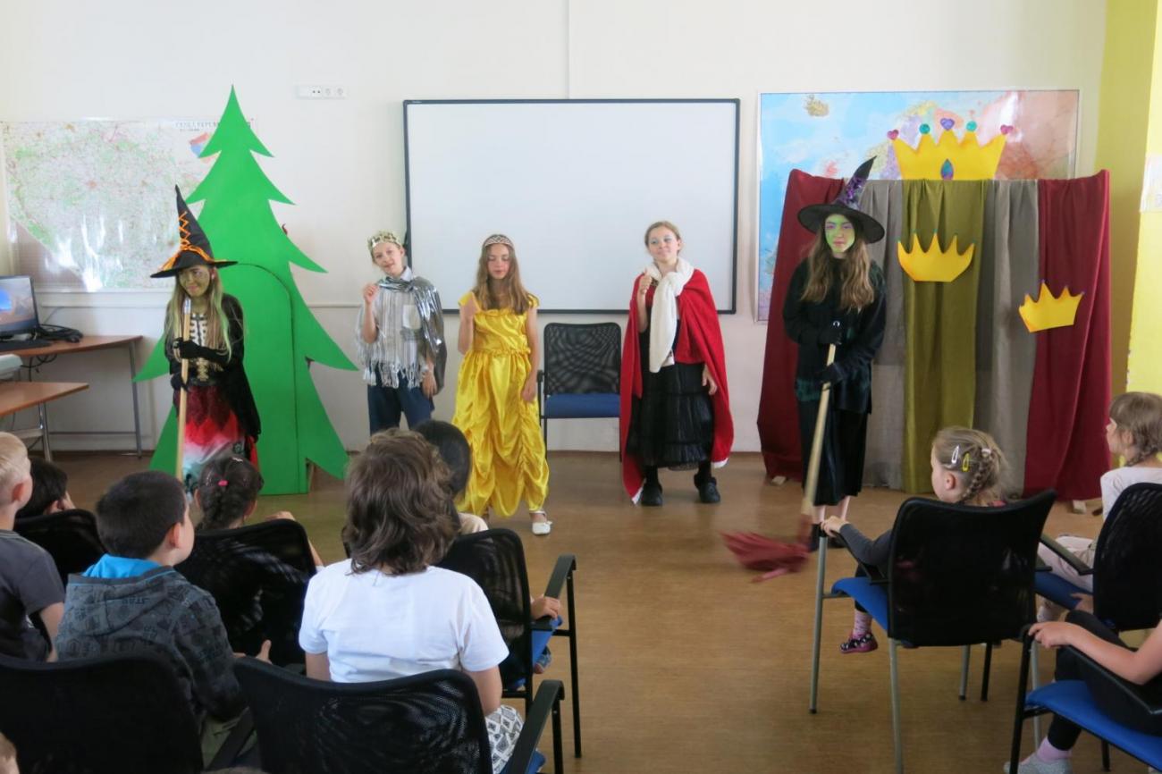 Divadelní představení "Dva tovaryši"