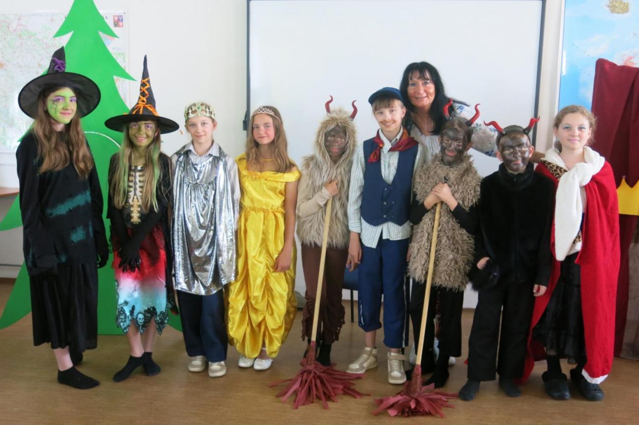 Divadelní představení "Dva tovaryši"