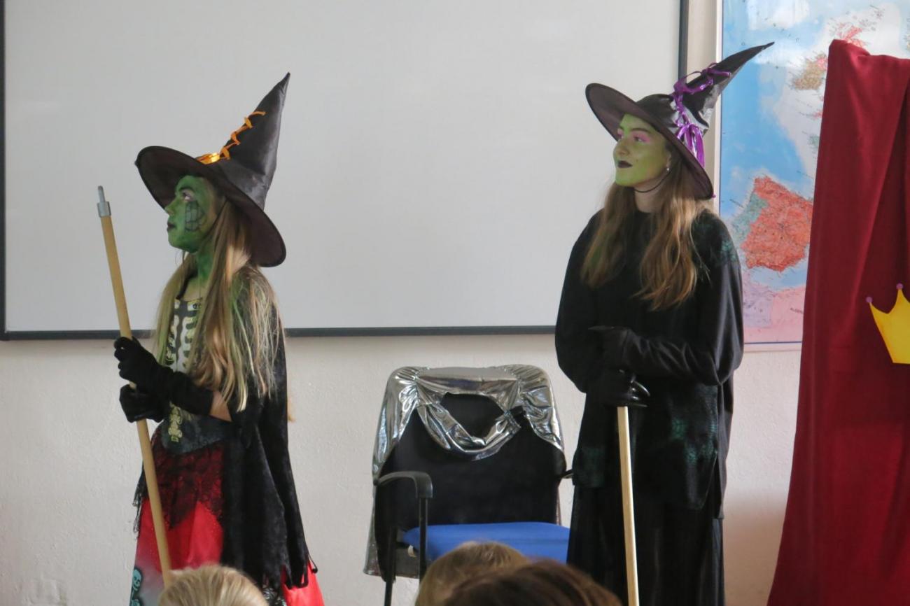 Divadelní představení "Dva tovaryši"