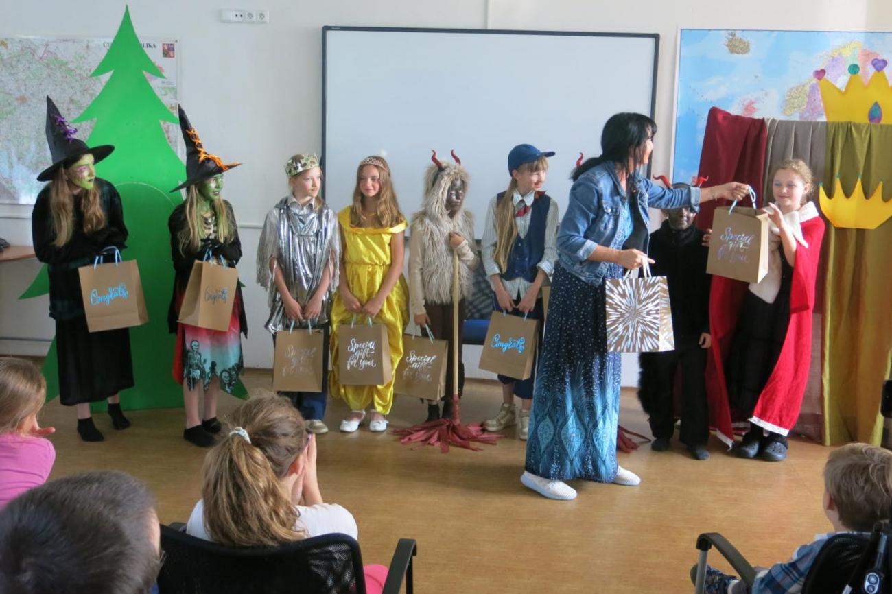 Divadelní představení "Dva tovaryši"