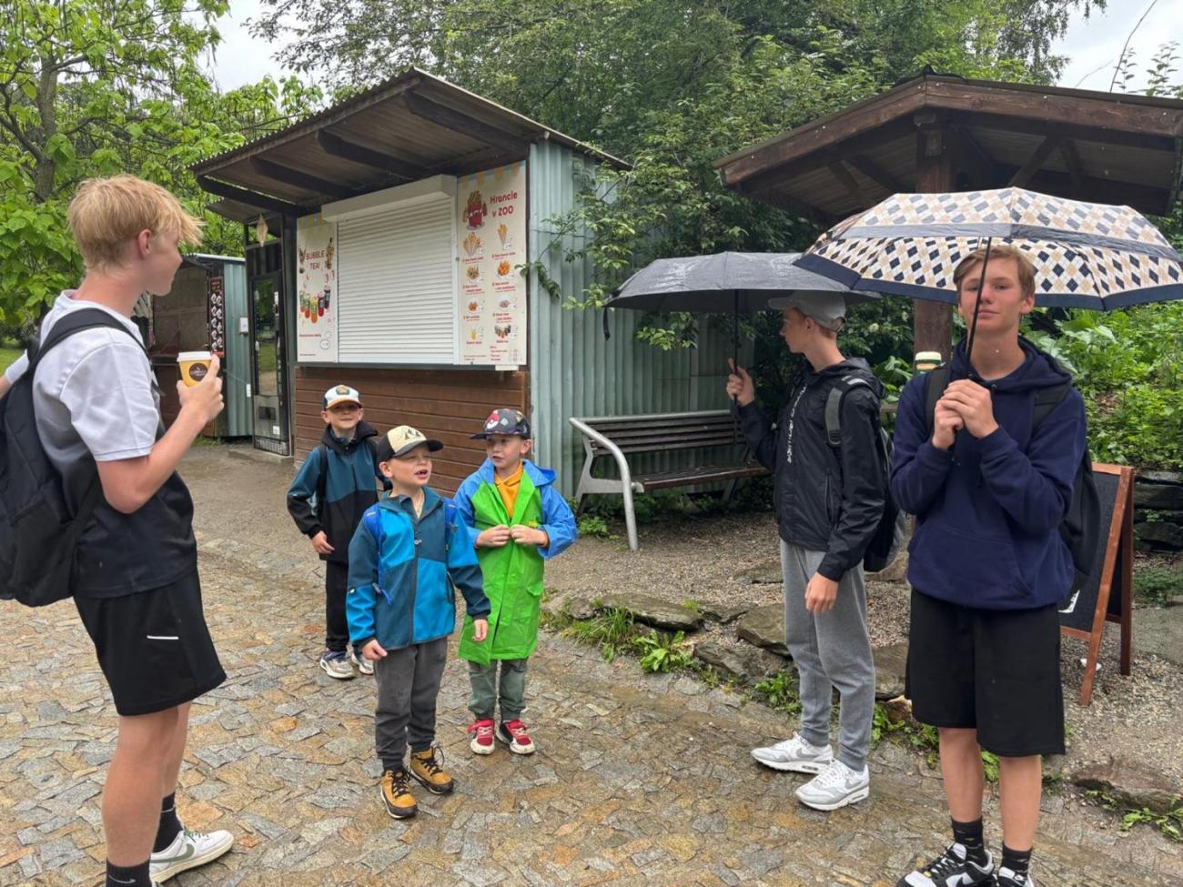 1.B - Návštěva zoologické zahrady s deváťáky