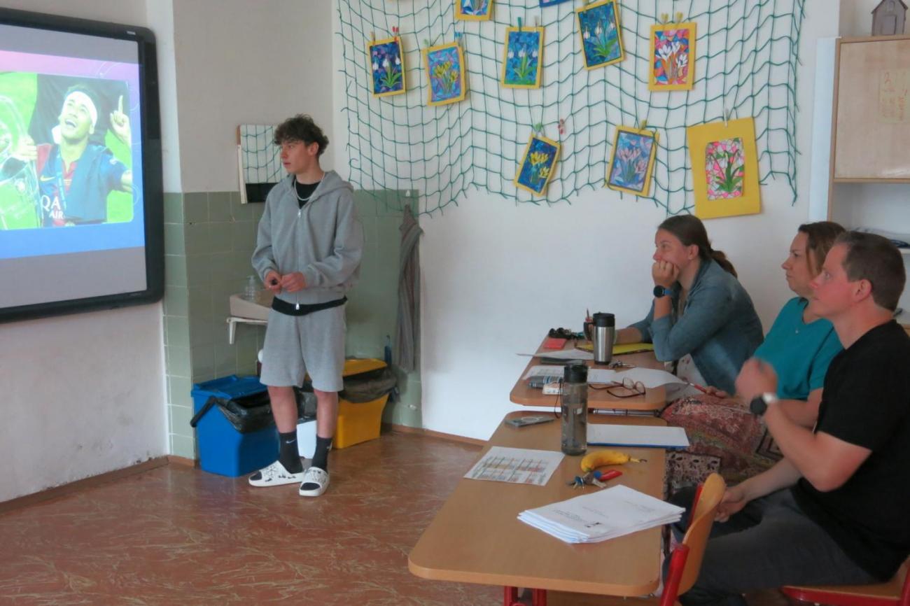 Deváťáci prezentují své ročníkové práce