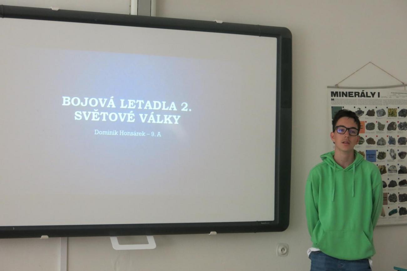 Deváťáci prezentují své ročníkové práce