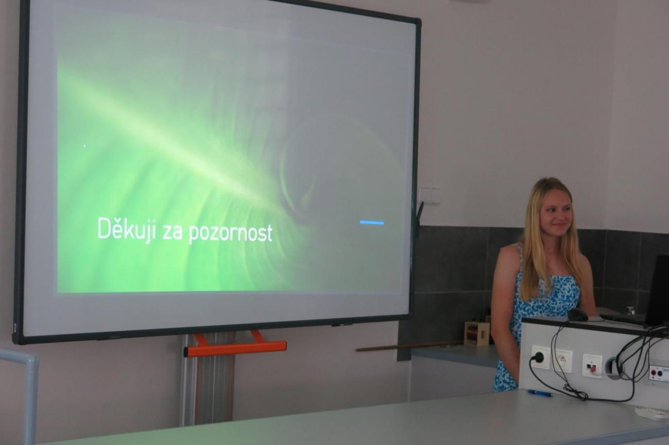 Deváťáci prezentují své ročníkové práce