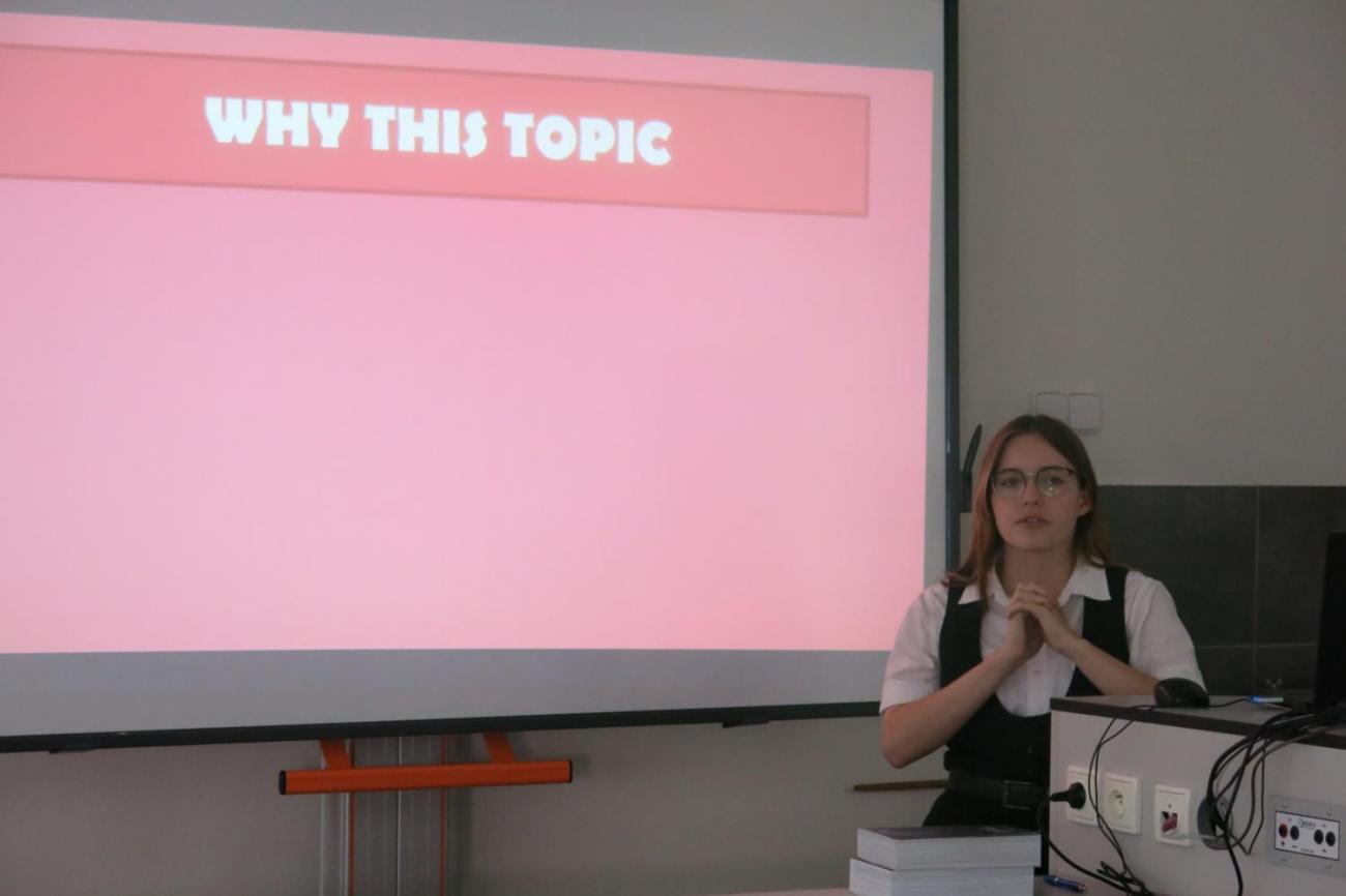 Deváťáci prezentují své ročníkové práce