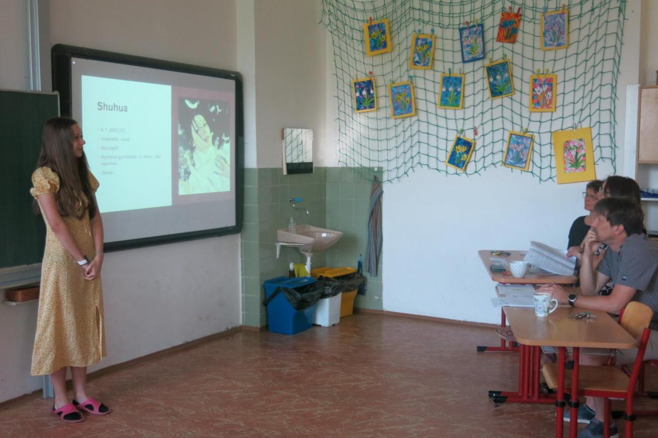 Deváťáci prezentují své ročníkové práce