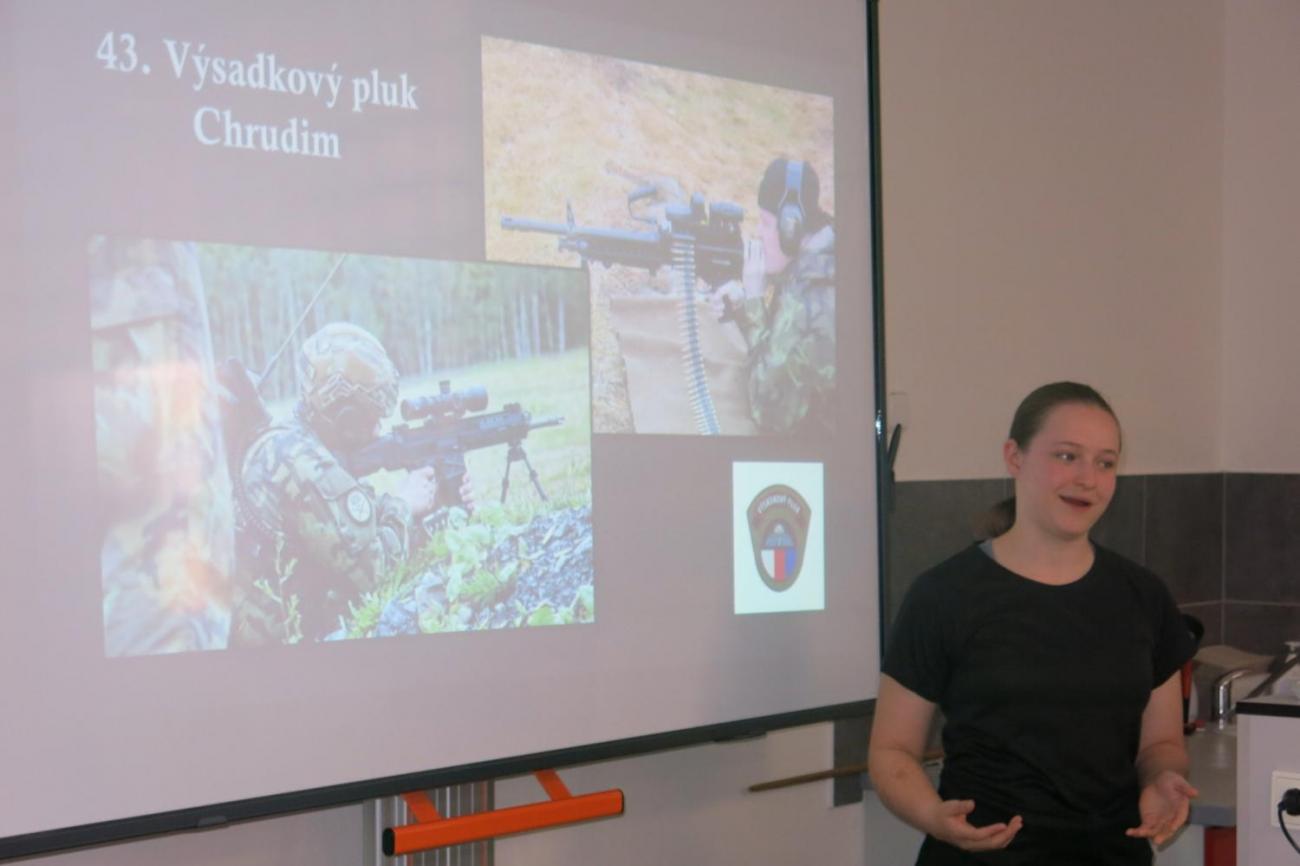 Deváťáci prezentují své ročníkové práce