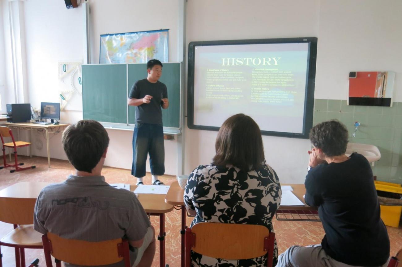 Deváťáci prezentují své ročníkové práce