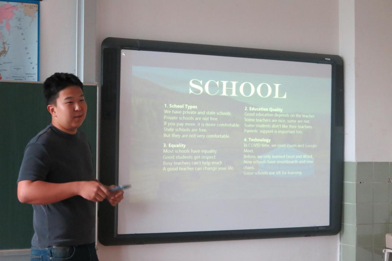 Deváťáci prezentují své ročníkové práce