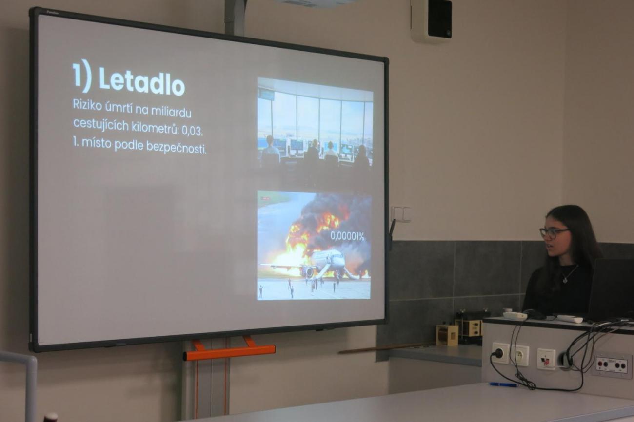 Deváťáci prezentují své ročníkové práce