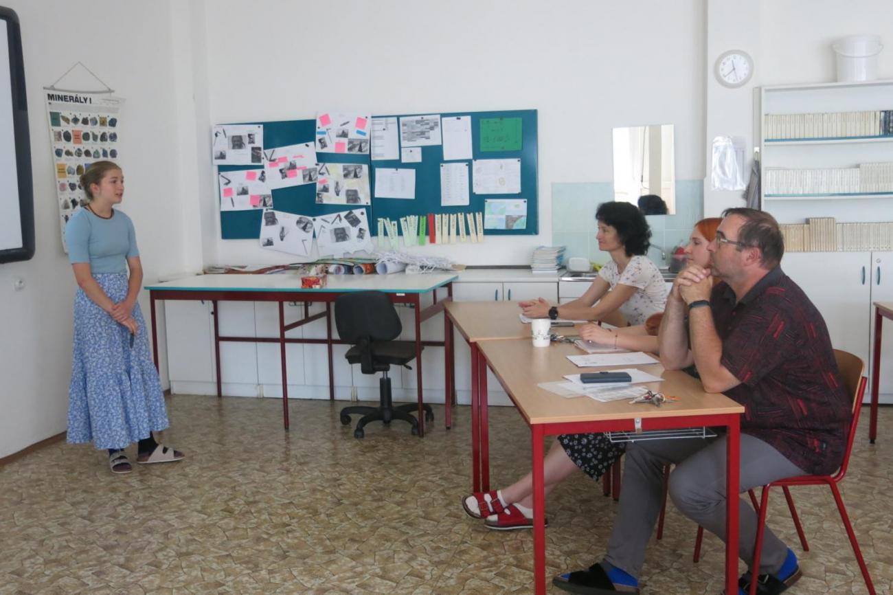 Deváťáci prezentují své ročníkové práce