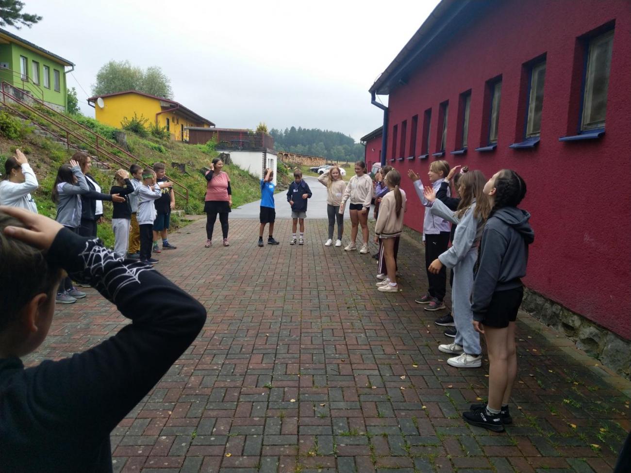 Šesťáci v Zálesí