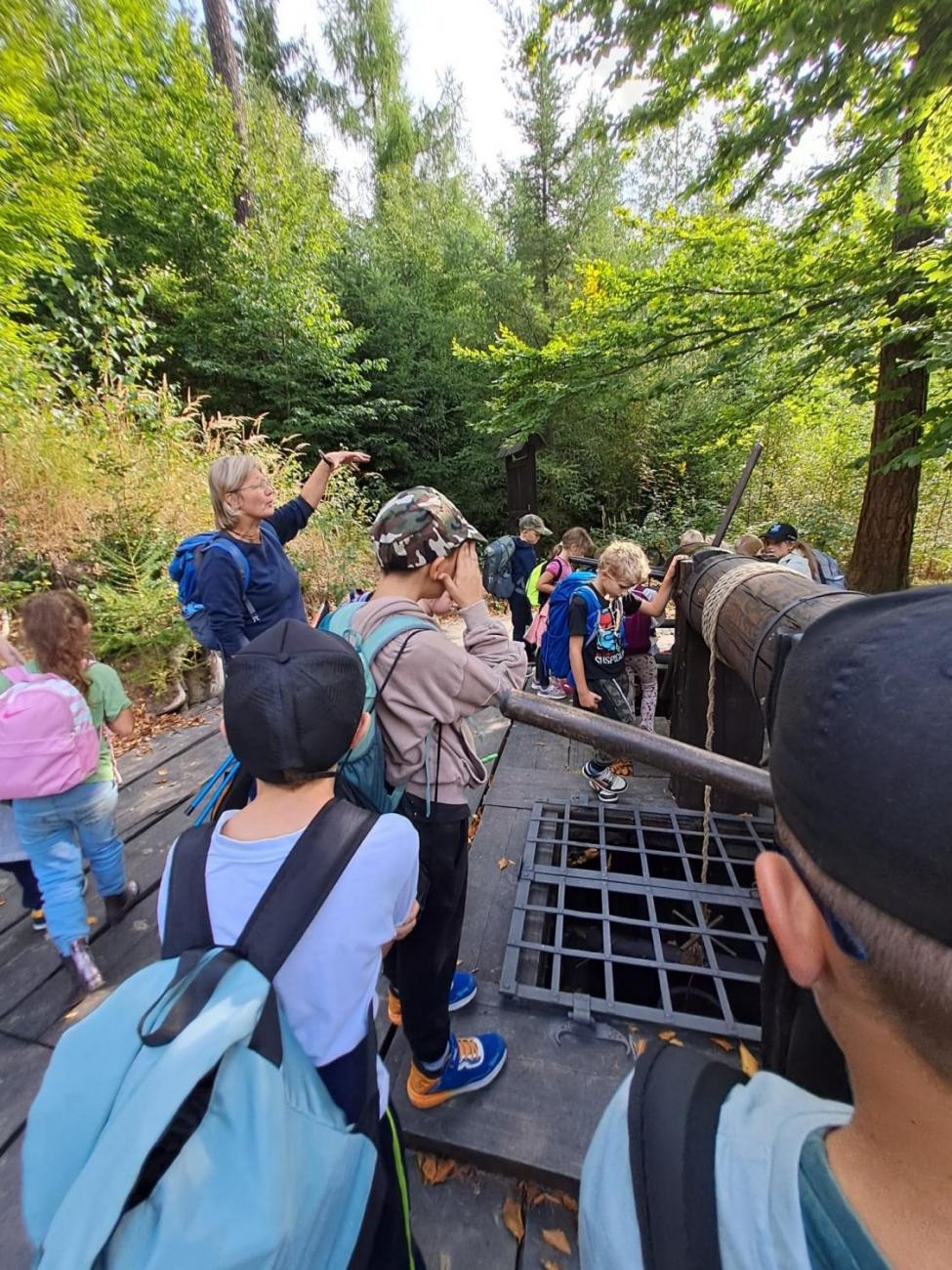 Modré žáby pod Šacberkem  2.C