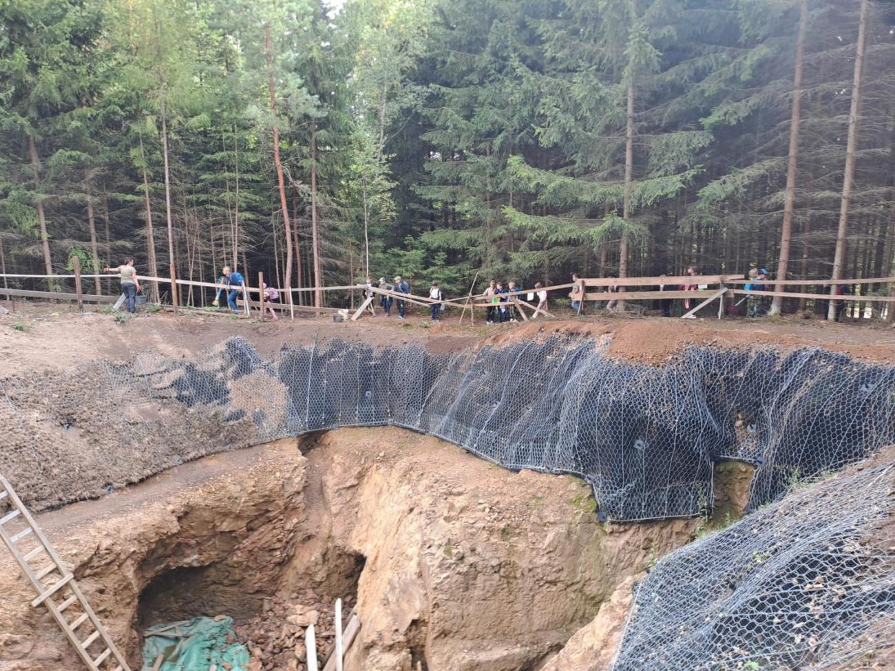 Modré žáby pod Šacberkem  2.C