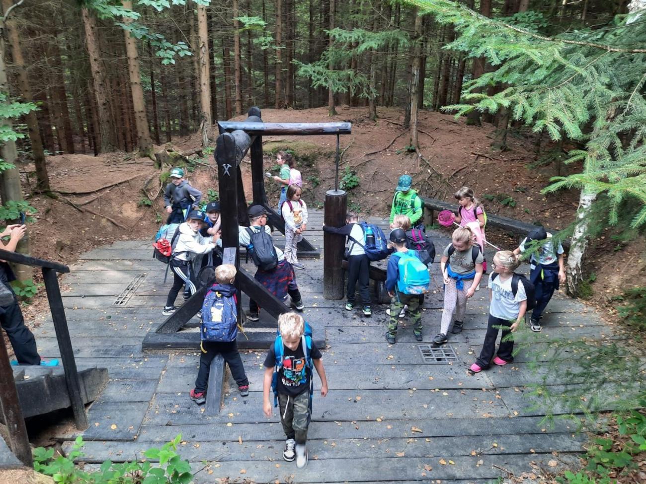 Modré žáby pod Šacberkem  2.C