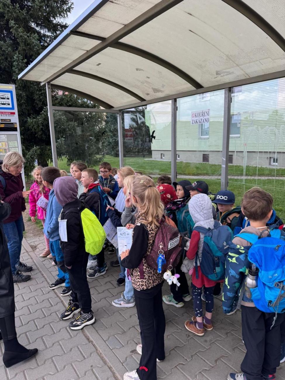 Různou dopravou celou Jihlavou 2.A