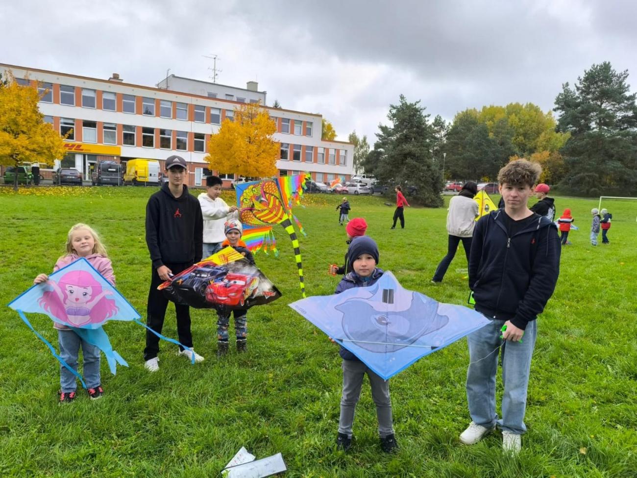 Společné pouštění draků 1.A a 9.A