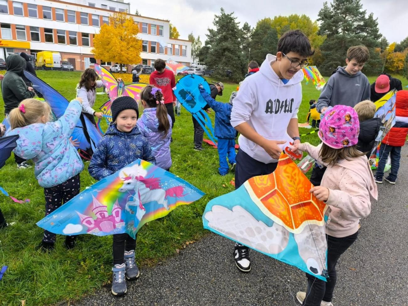 Společné pouštění draků 1.A a 9.A