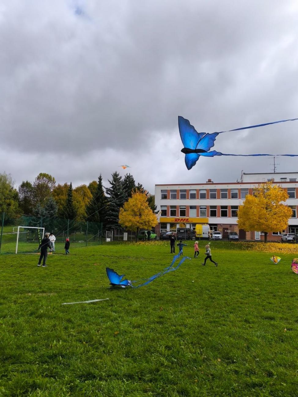 Společné pouštění draků 1.A a 9.A