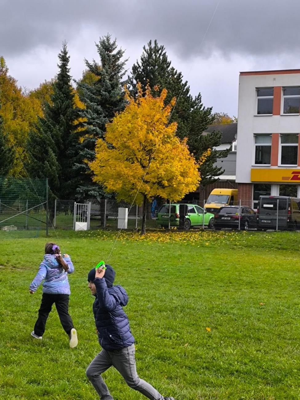 Společné pouštění draků 1.A a 9.A