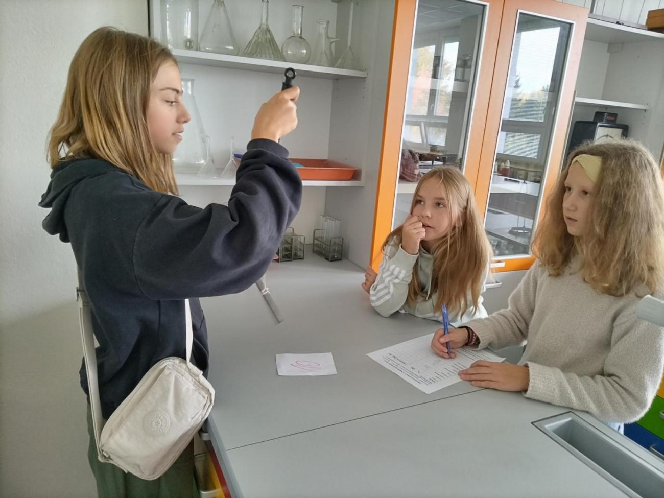 Praktická měření gravitační síly  6. ročník